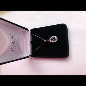 Diamond necklace with Sapphire